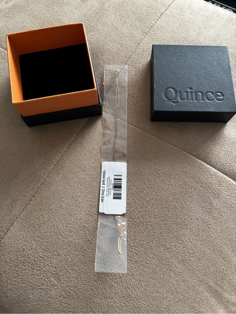 Quince 14K Gold Diamond Petite Bar Necklace NEW in box - Picture 8 of 8
